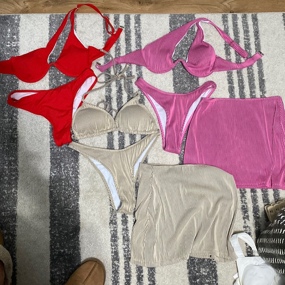 3 bikini sets